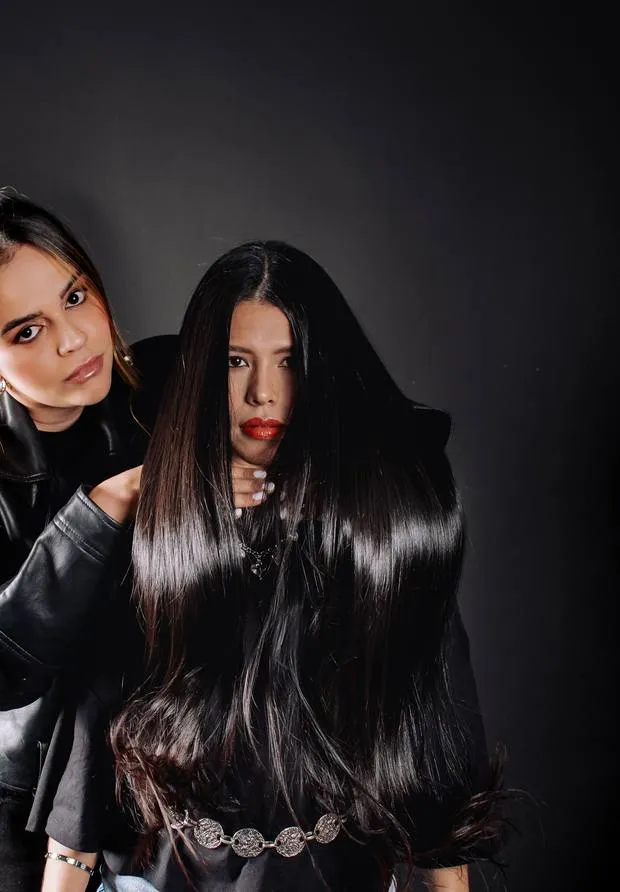 Exemplo. Mega hair em cabelo liso em Dublin