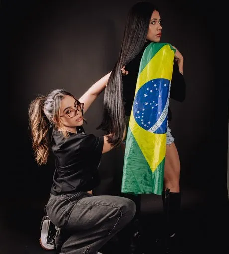 Exemplo. Mega hair em cabelo liso em Dublin